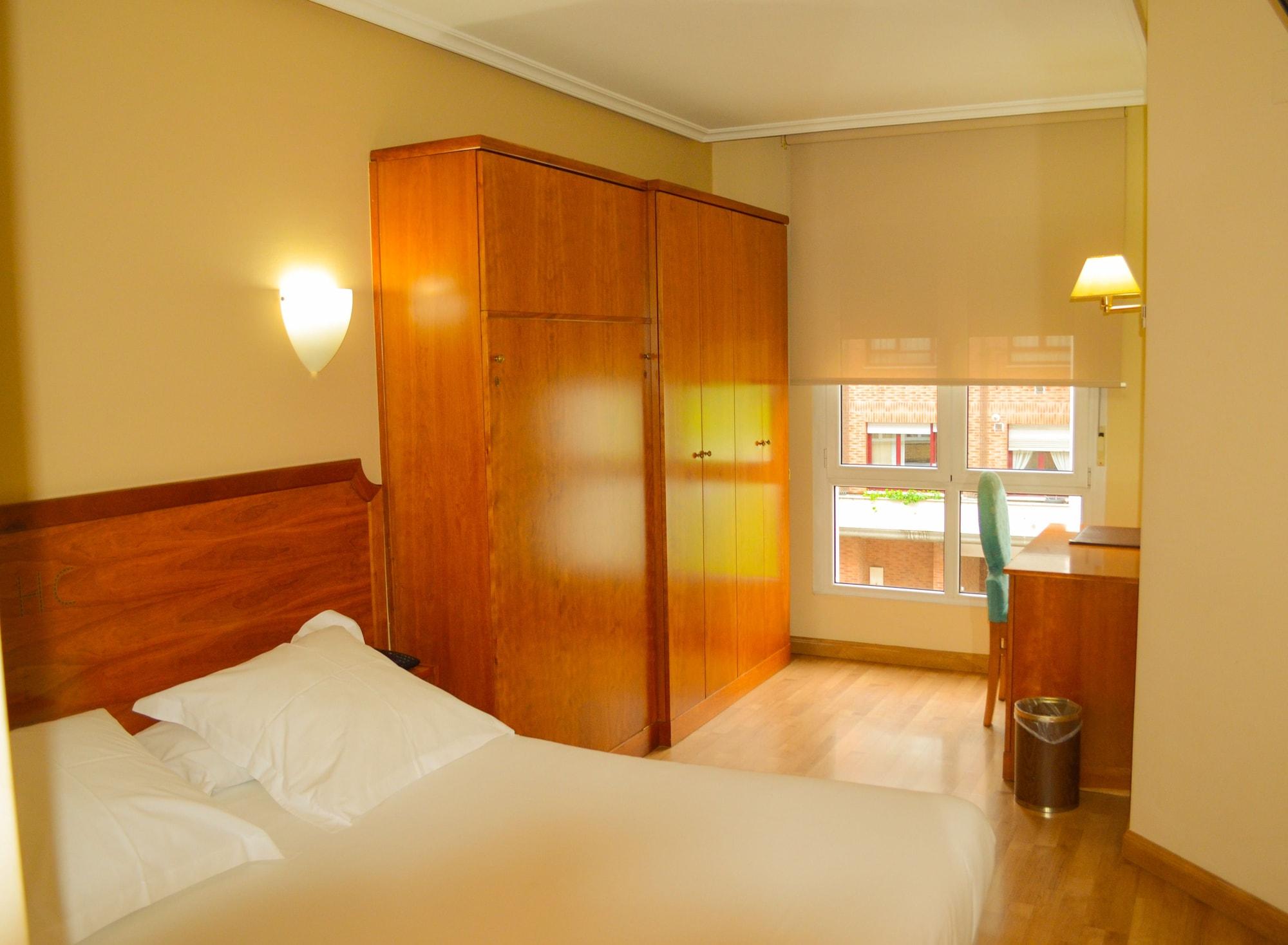 El Retiro De Cardea Hotel Oviedo Eksteriør billede