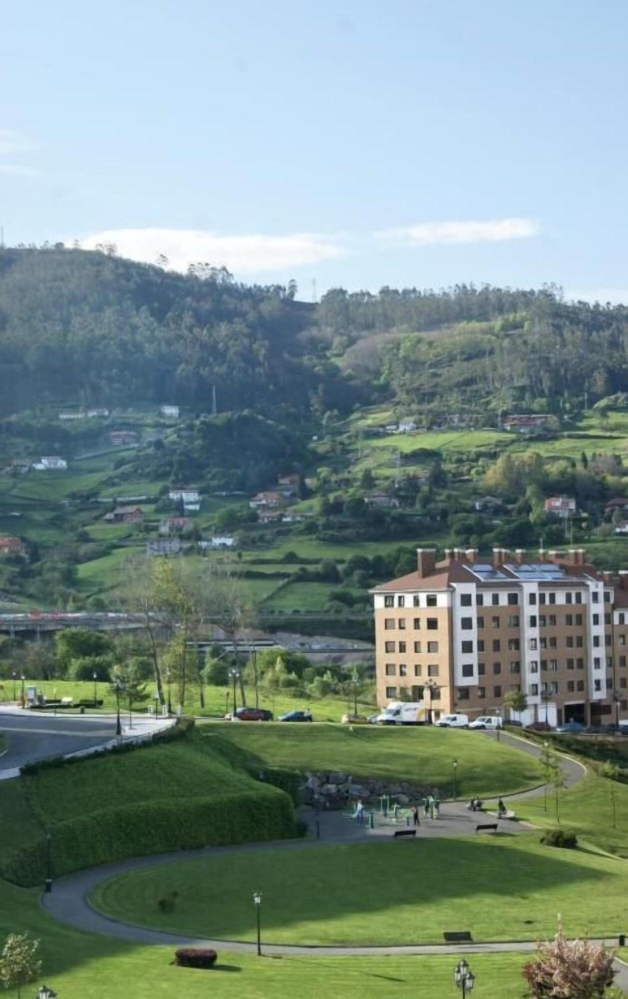 El Retiro De Cardea Hotel Oviedo Eksteriør billede