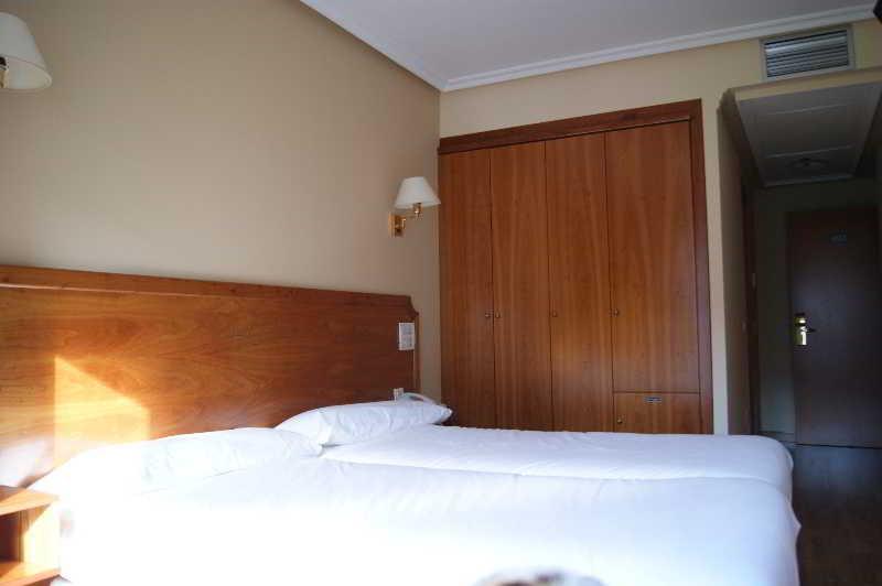 El Retiro De Cardea Hotel Oviedo Eksteriør billede